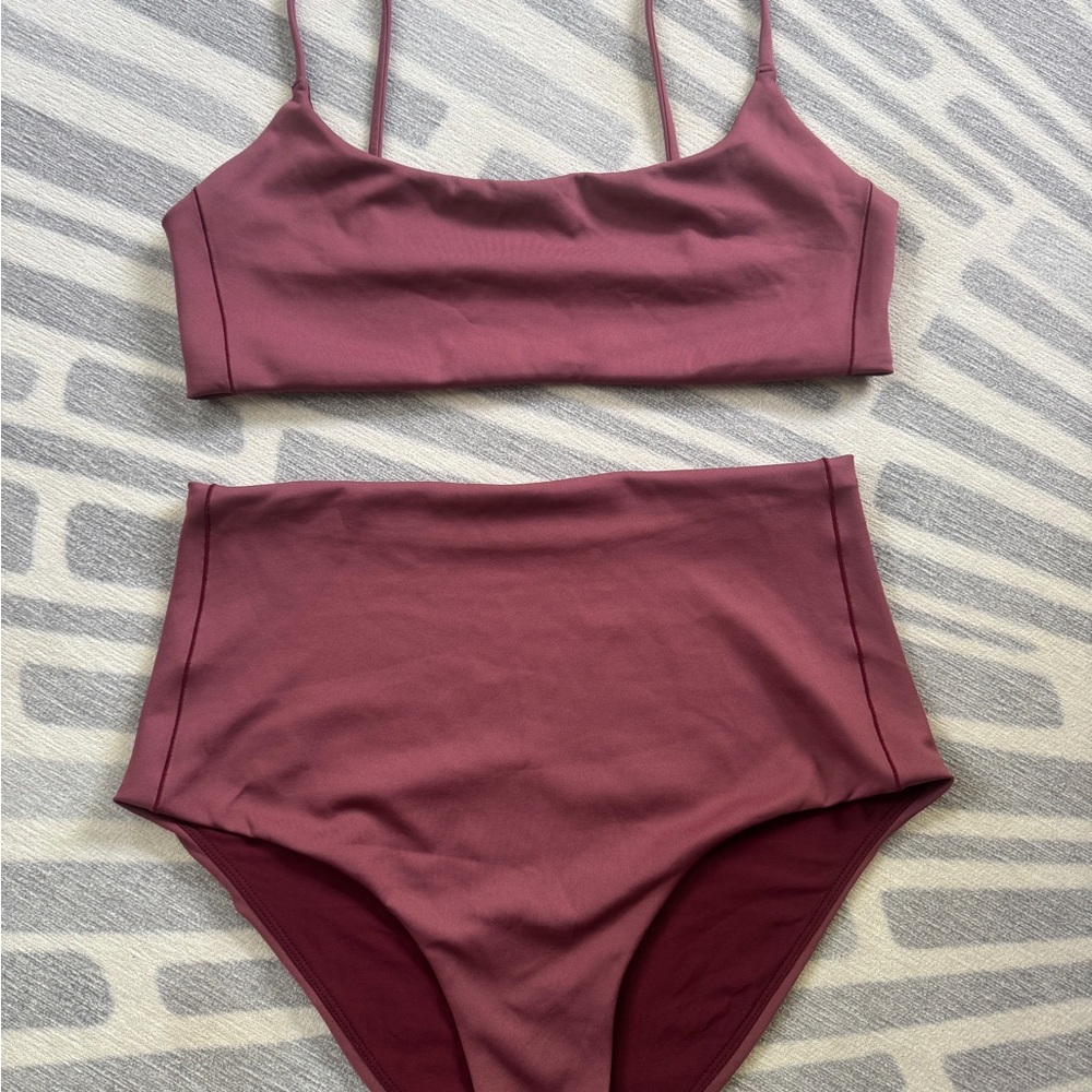 Left on Friday bikini set L top and XL bottom